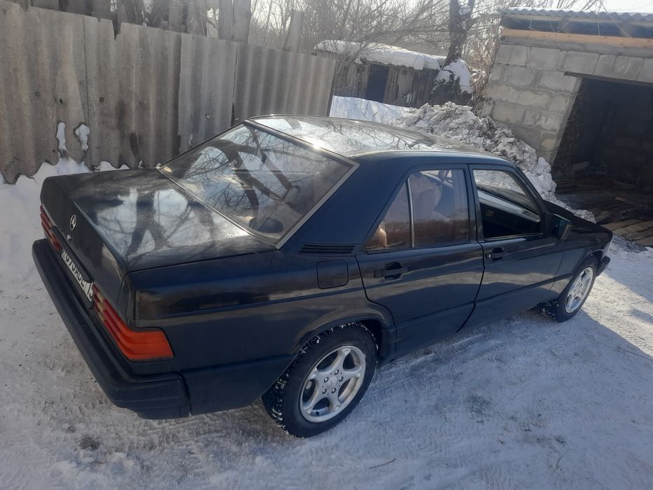 Продам мерса 190