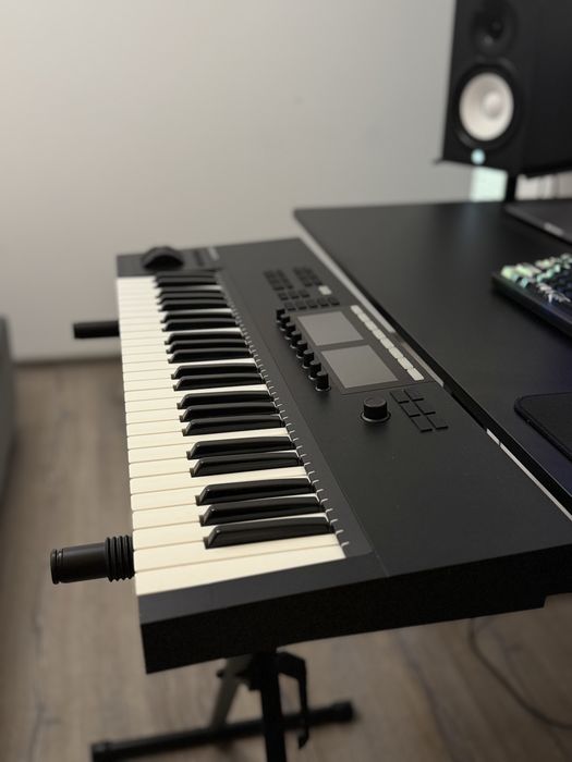 Native Instruments Komplete Kontrol S49 Mk2