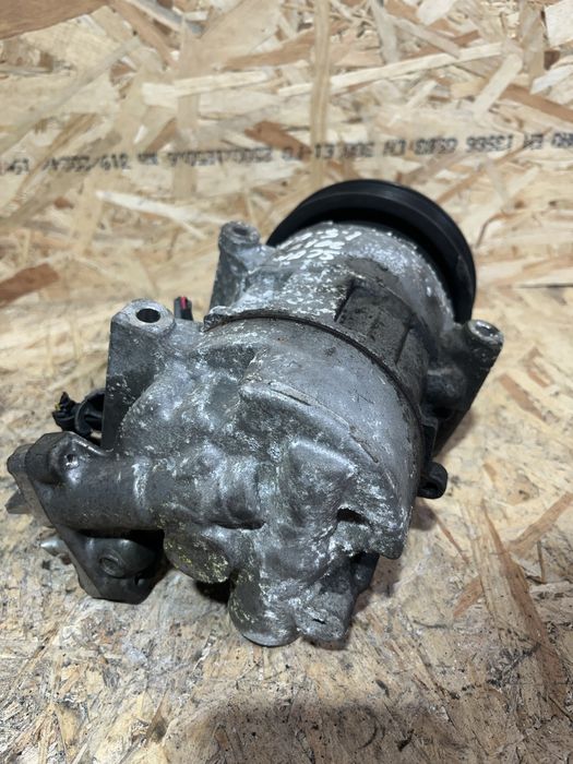 Compresor AC/clima Renault Scenic/ Megane 1.5 2010 cod: 8200939386-A