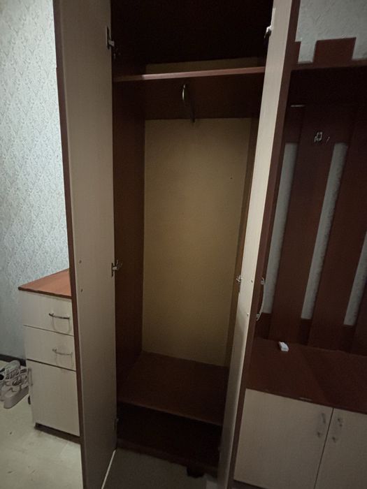 Продам прихожий комплект (прихожка)