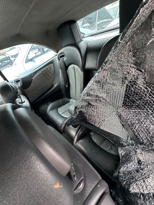 Mercedes clk за части !!блокирал двигател!!