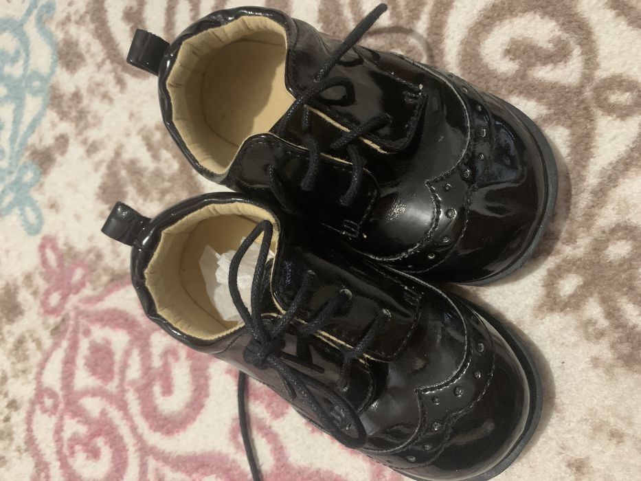 Детски обувки-нови