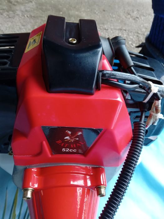 Чисто нова моторна коса