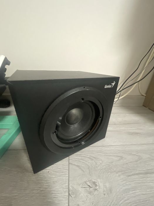 Vand subwoofer genius 2.1