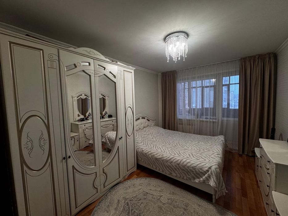 Срочно продам спальний гарнитур