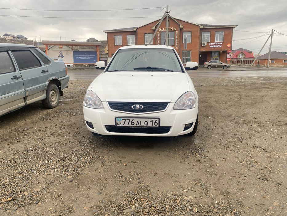Продам машину приору