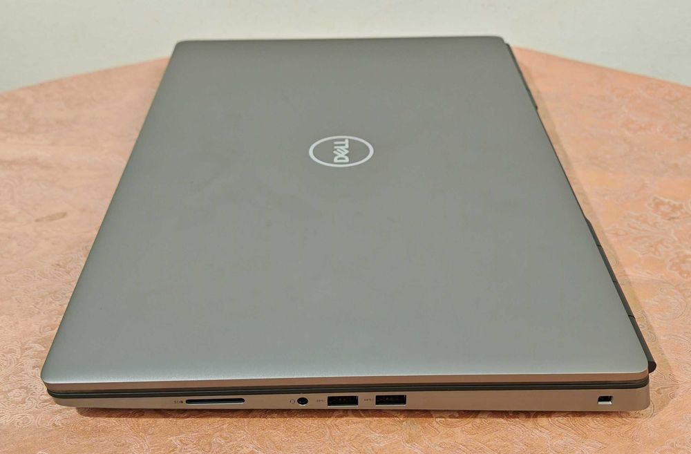 Intel Core i7 11850H/RTX A3000 6GB/16GB RAM DDR4/512GB NVMe SSD/17.3 FHD IPS 100% DCI-P3/Windows 11 Pro