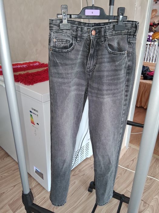 Blugi dama marimea 32