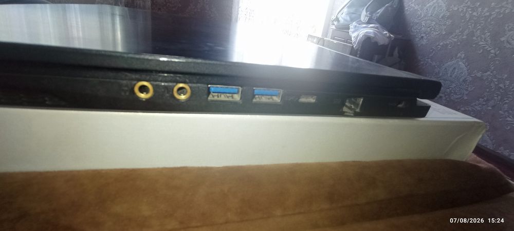 MSI GF63 igravoy noutbuk.