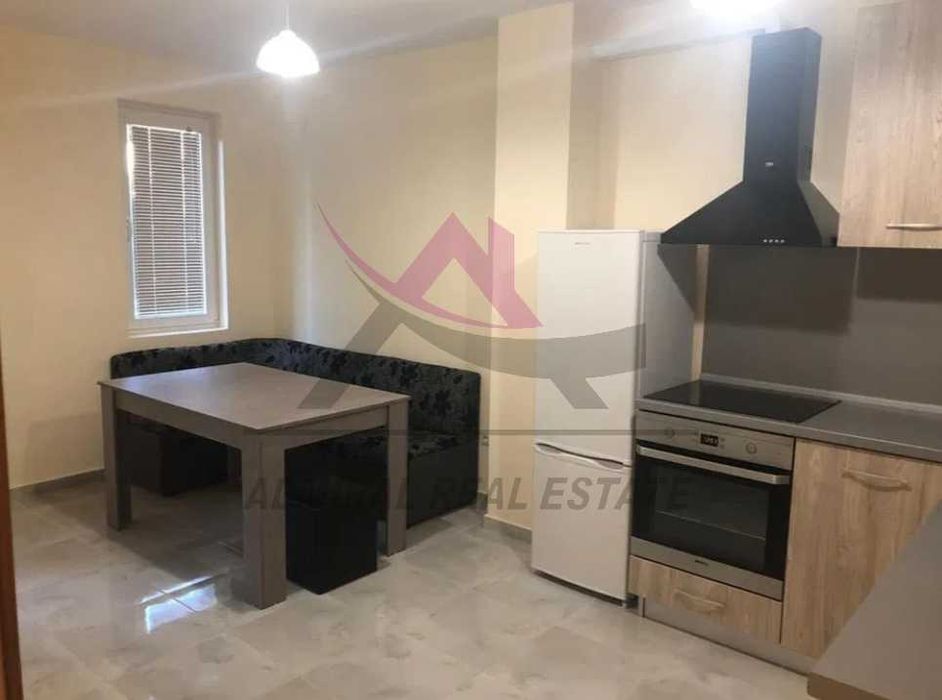 Дава се под наем Двустаен апартамент в Варна, Аспарухово - 50 кв.м за 348.84 € - Снимка #1