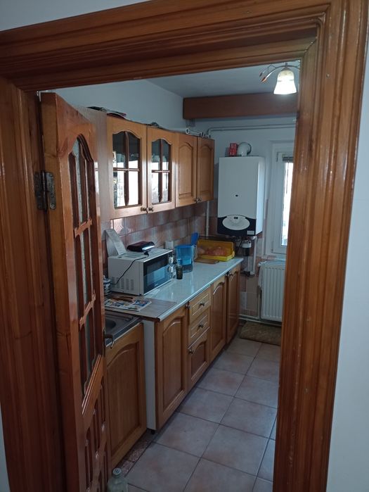 Proprietar – Apartament 3 camere (84 mp), Bloc Vilă, Acoperiș Refăcut (2025)