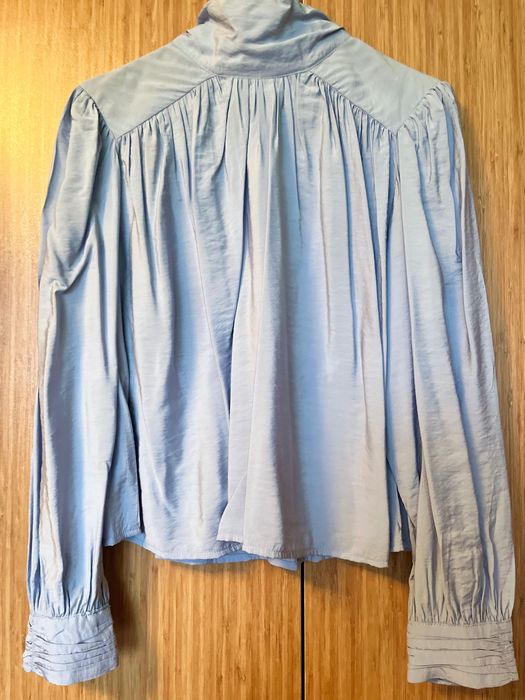 Разпродавам Сака и ризи-различни размери