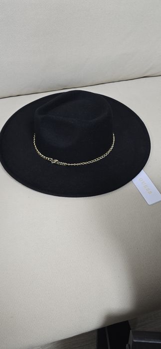 Оригинална Шапка Guess