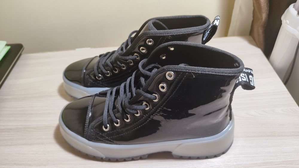 Ботинки демисезонные