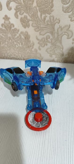 Продам скричеров! Машинка- трансформер!
