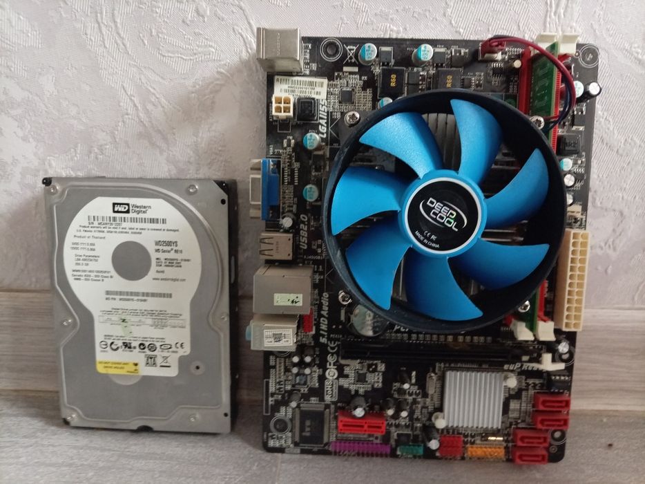 Комплект материнская плата+процессор+оперативная память+кулер+харддиск