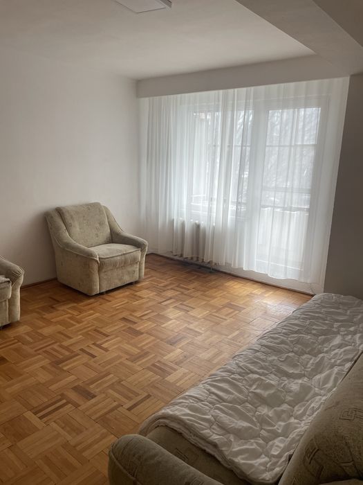 Inchiriez apartament 3 cam et 1 iosia