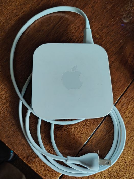 Рутер Apple AirPort Express - AirPlay 2