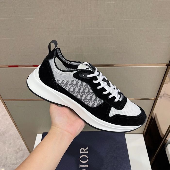 CD B30 Black/White