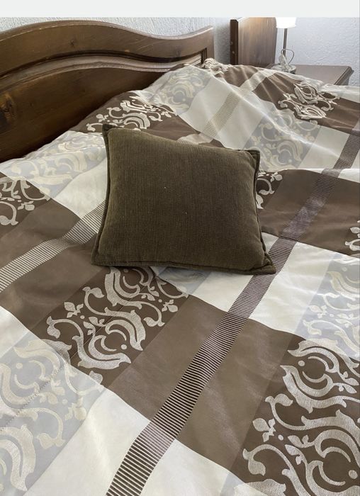 Продавам голямо шалте 30€