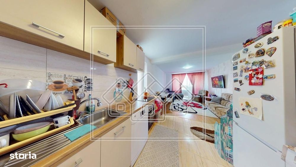 Apartament mobilat, 2 camere, 2 balcoane, loc de parcare -T. Ricci
