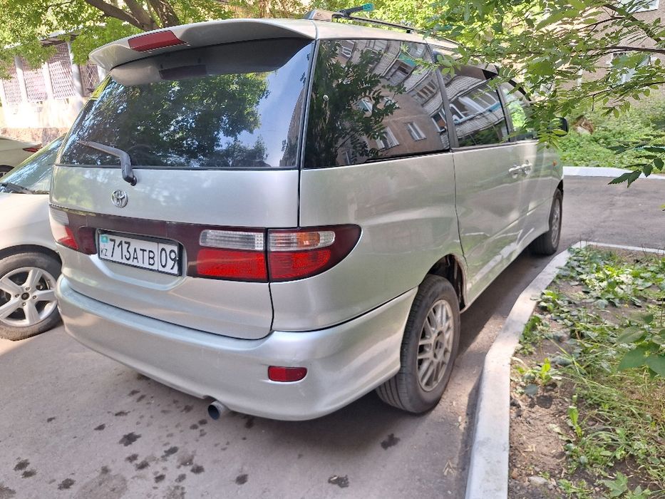 Продам тойота превия