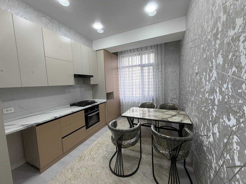 Продаётся 3х комн квартира на 4 этаже Ор-р Северный Копилка