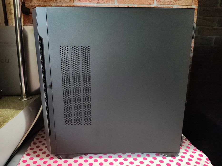 Carcasa Pc AQIRYS Aquilla Black ARGB.