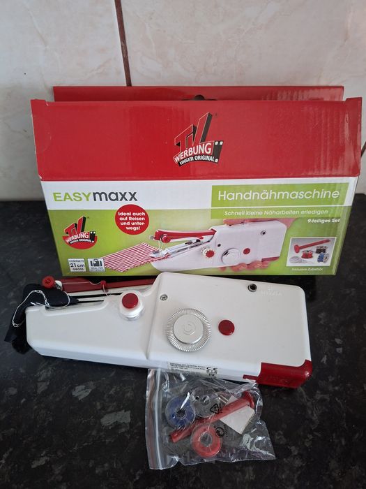 Mini masina de cusut