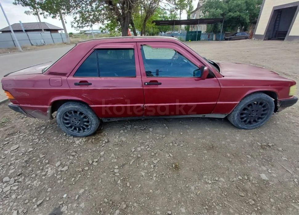 Срочно продам мерс 190