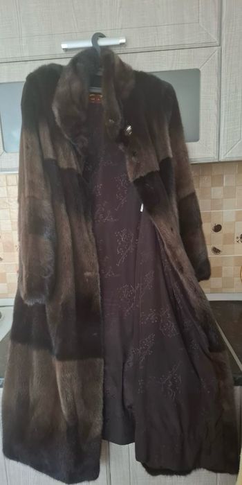 Продам норковую шубу