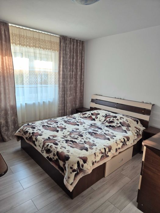 Apartament de închiriat