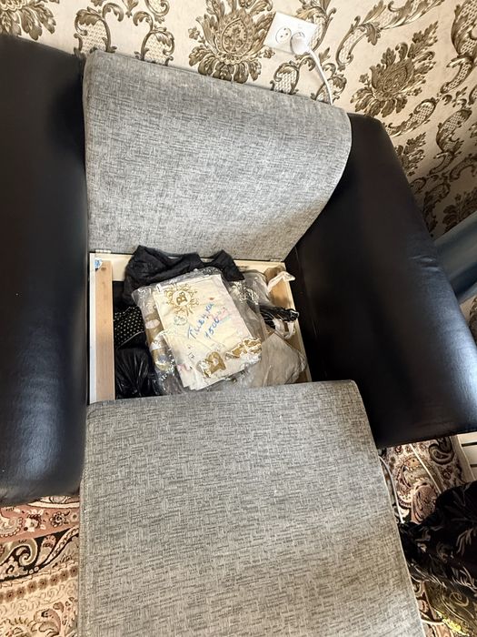 Продам срочно диван