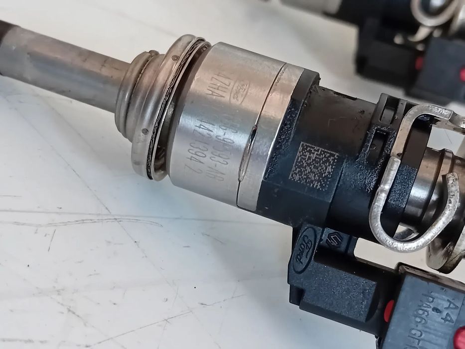 Injector Rampa Injectie Ford Puma Focus 4 C Max Fiesta 1.0 Ecoboost H6BG-9F593-AB H6BG-9D280-AB B7JB