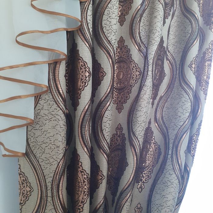 Перде сатылады еки терезеге.