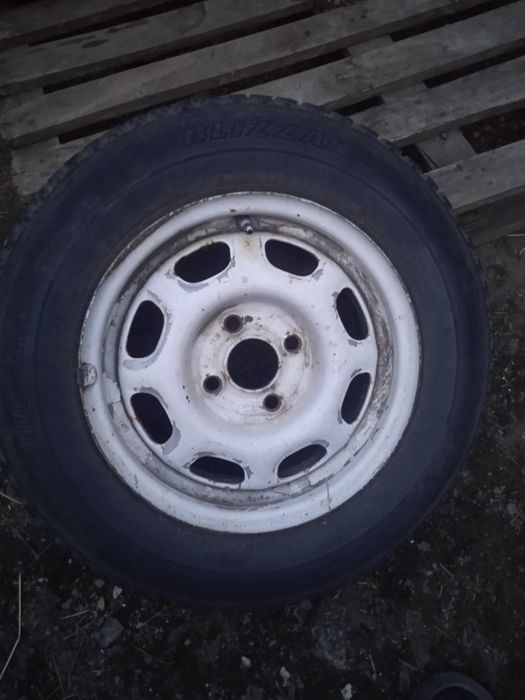 Продам колесо одно..