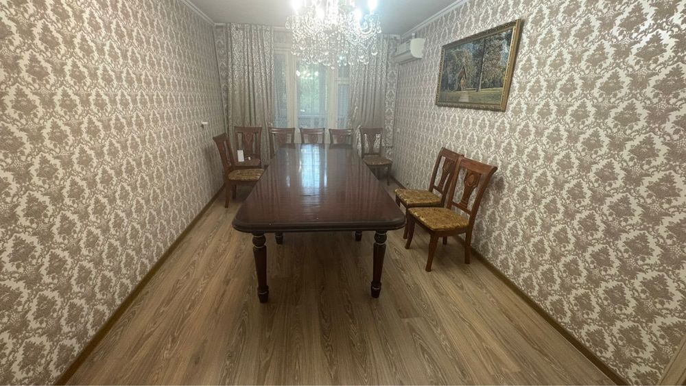 Стол стулья срочно продам