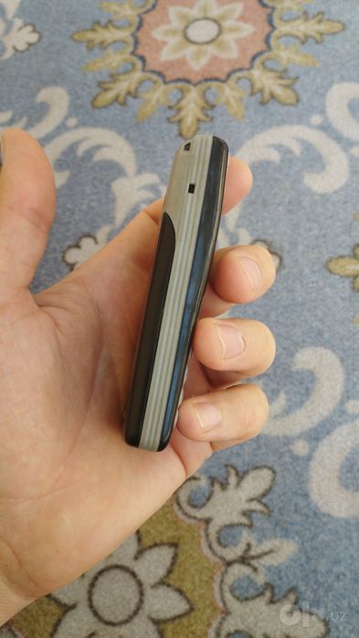 Nokia 1100 sotiladi rodnoy
