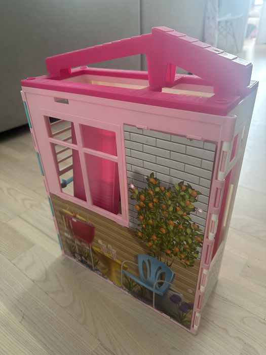Складной домик Barbie и машина