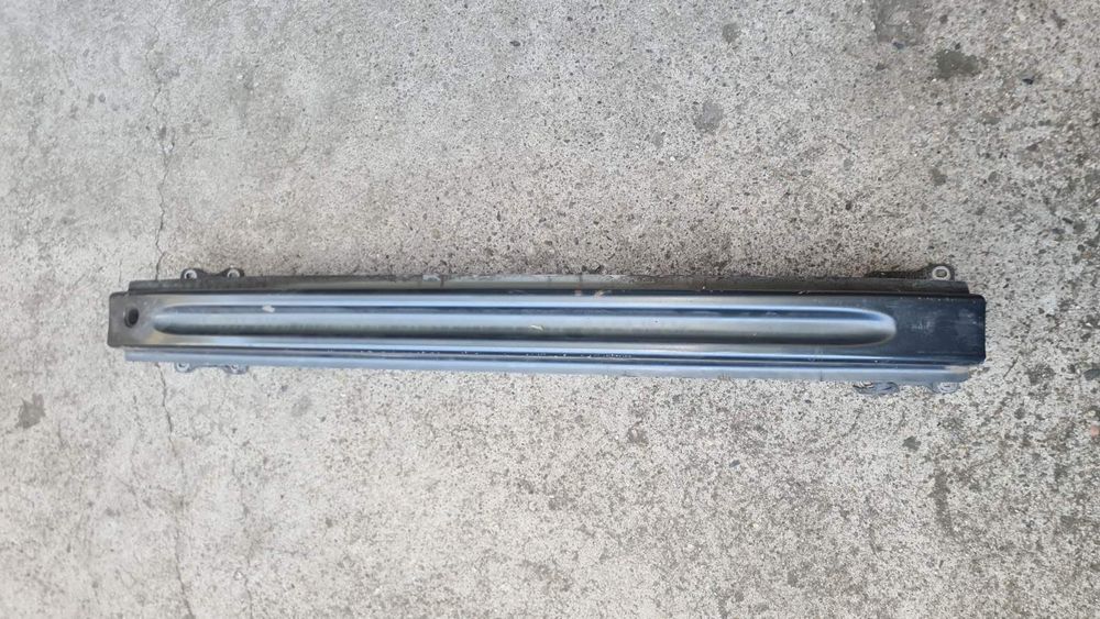 Задна греда (усилка) Шкода Октавия 2017