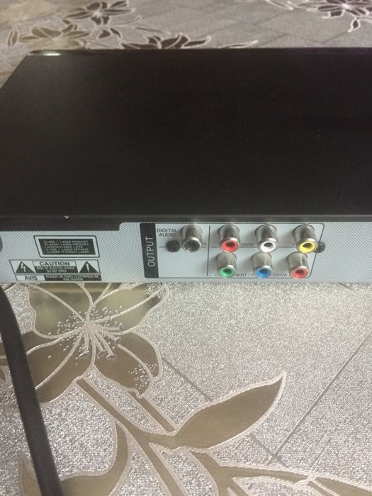 Продам ДВД проигрыватель LG