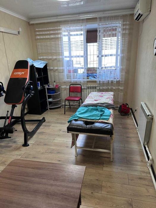 Продается отдельно стоящее  коммерческое помещение