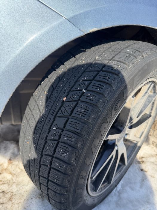 Продаю титанки с шинами 16