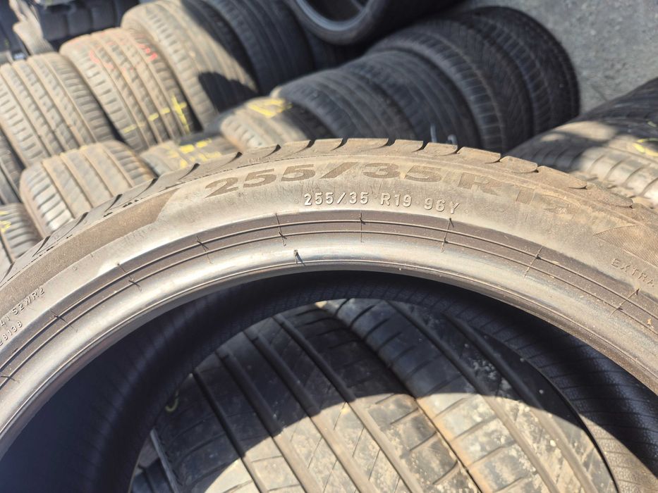 2 Anvelope de VARA - 255/35/19 - PIRELLI - Stare BUNA - DOT 2023