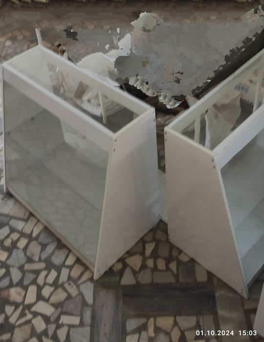 Витрина для магазина 2-штуки