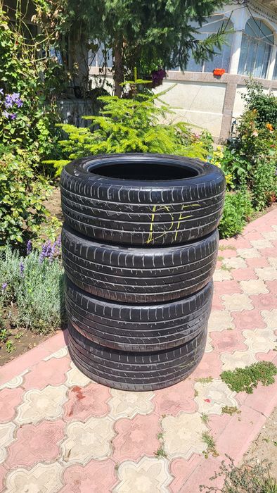 Vand cauciuri  vara kumho 235 55 19