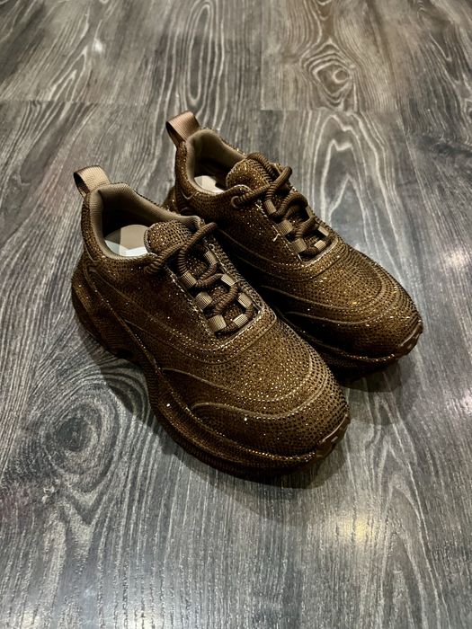 Бляскави кафеви дамски маратонки (39)