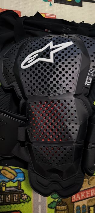Armura alpinestars bionic tech V3 mărimea XL