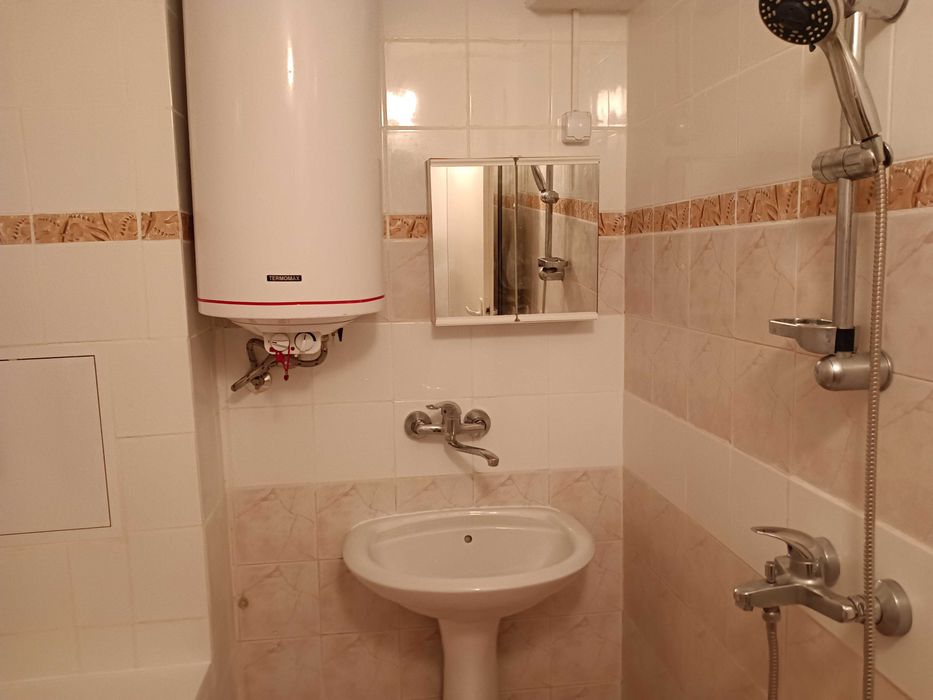 Обзаведено студио до хотел Плиска