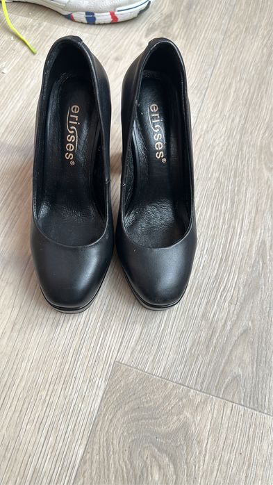 Продам туфли 33 размер